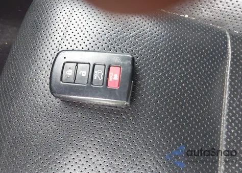 2015 Toyota Highlander Limited V6 z USA, uszkodzony, nr VIN 5TDDKRFHXFS139362